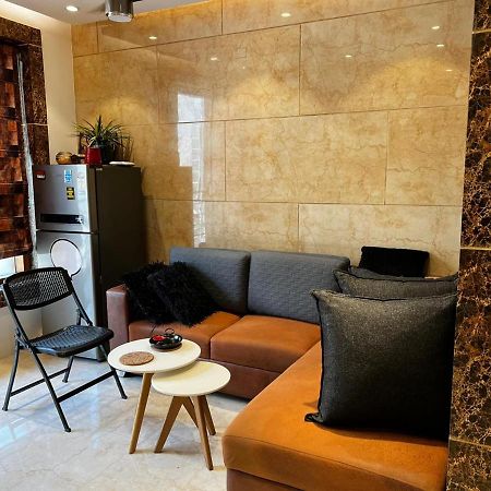 Divine Studios Rajouri Garden New Delhi Extérieur photo