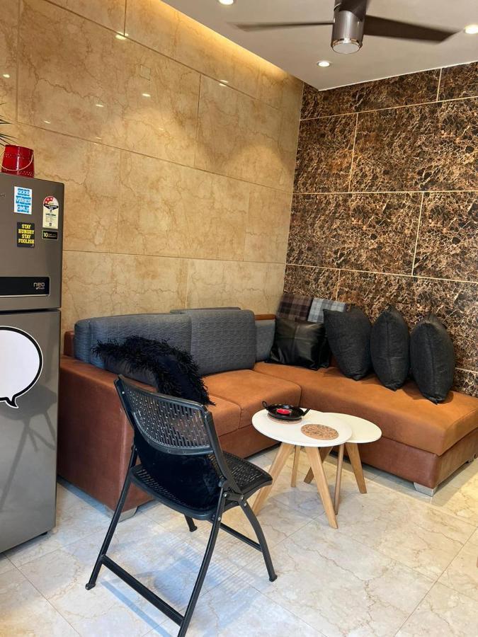 Divine Studios Rajouri Garden New Delhi Extérieur photo