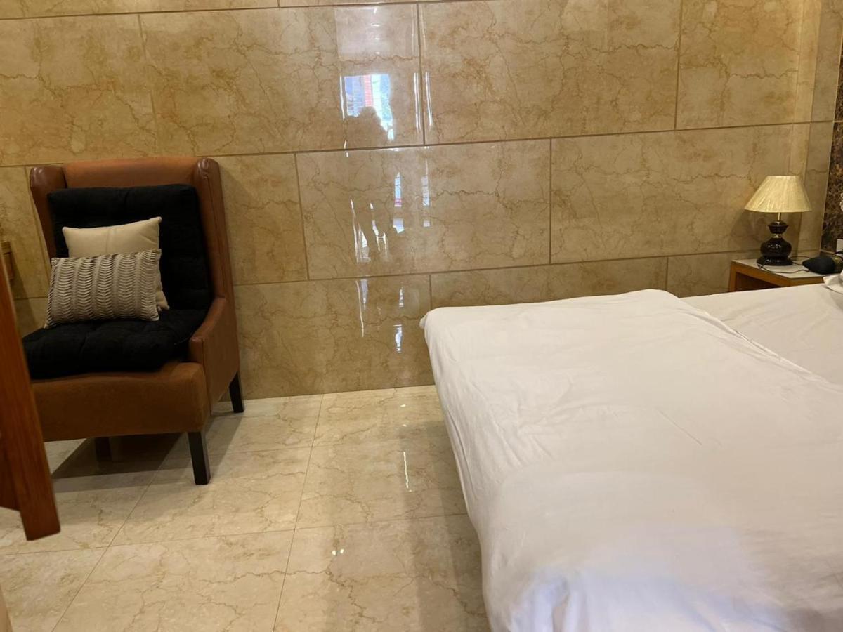 Divine Studios Rajouri Garden New Delhi Extérieur photo
