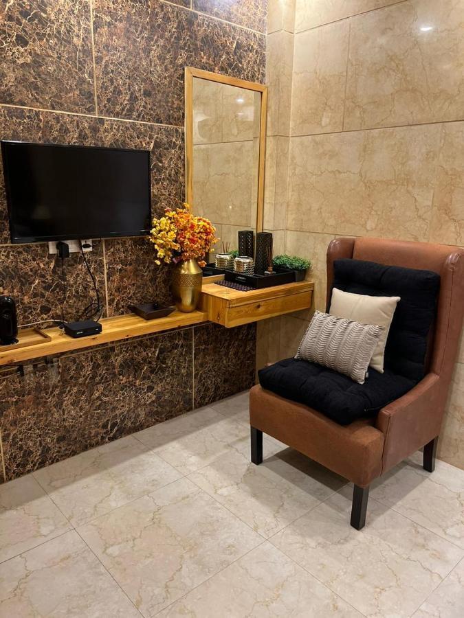 Divine Studios Rajouri Garden New Delhi Extérieur photo