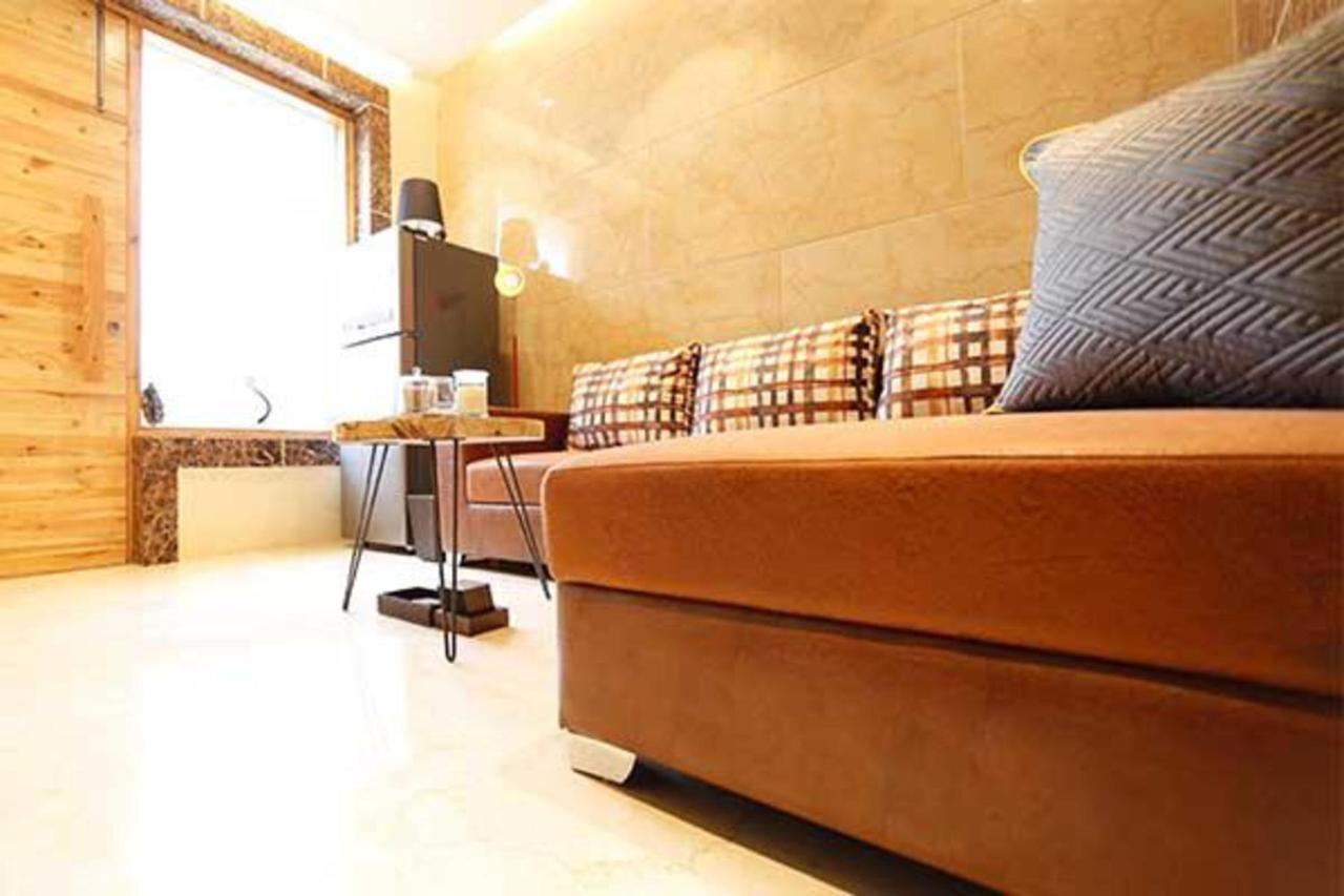 Divine Studios Rajouri Garden New Delhi Extérieur photo